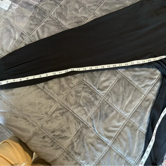 Aerie Women’s XS Elastic Waist Front Pleated Jogger Pants Black Athleisure - Picture 13 of 13